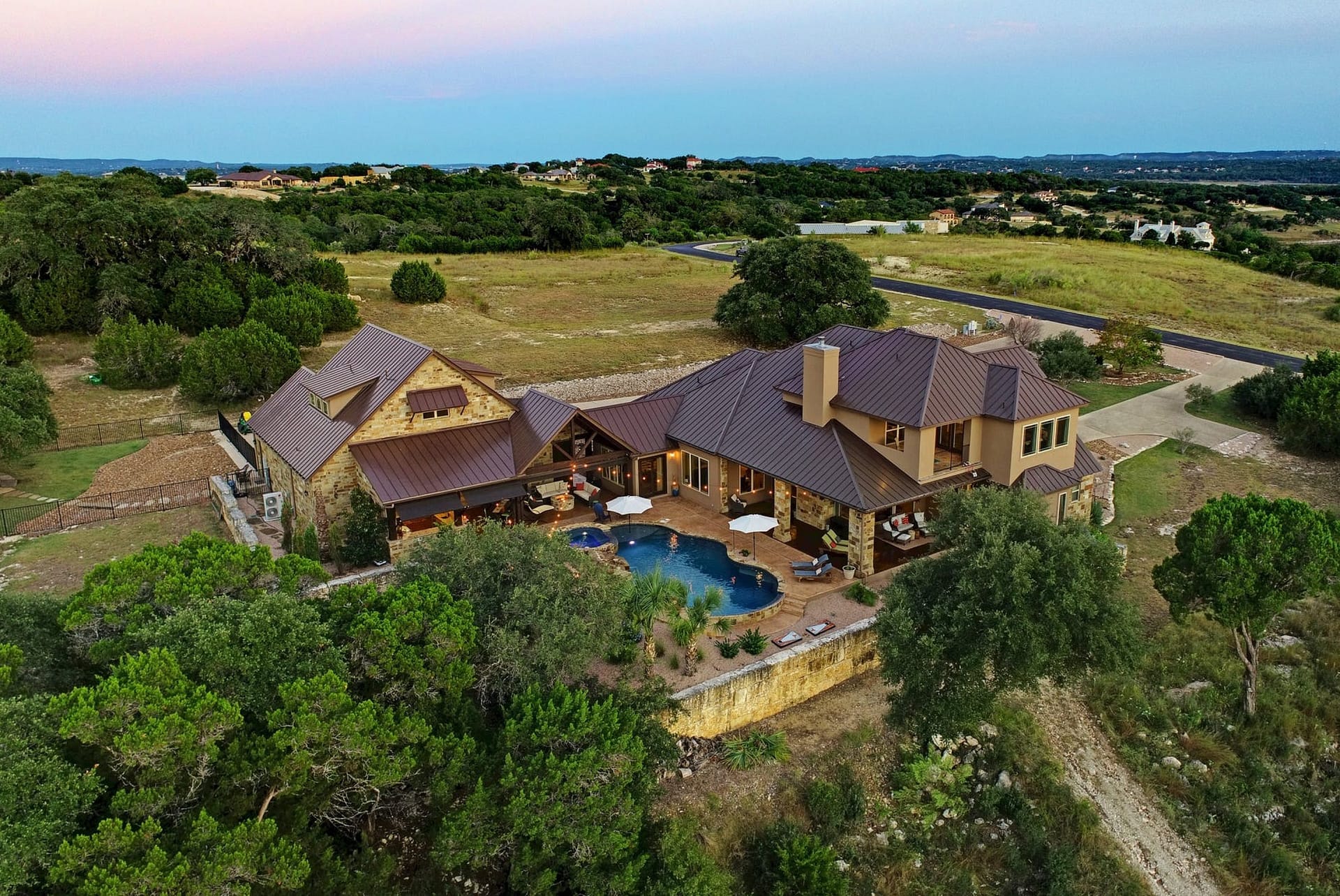 014-396516-264 River Cliff Place - Aerials 012_10744836